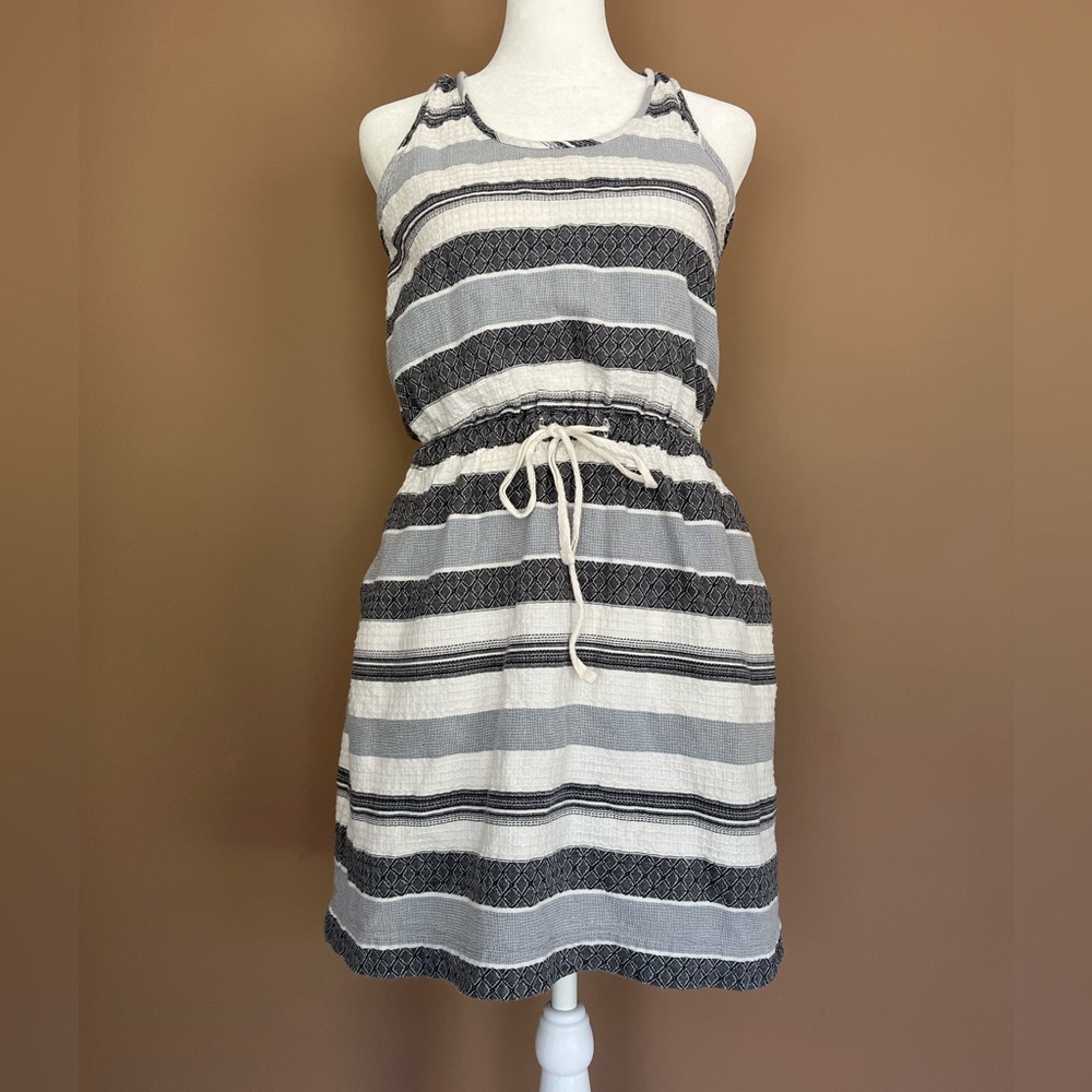 {Lou & Grey} Striped Racerback Casual Dress in Grey and White - Women's XS